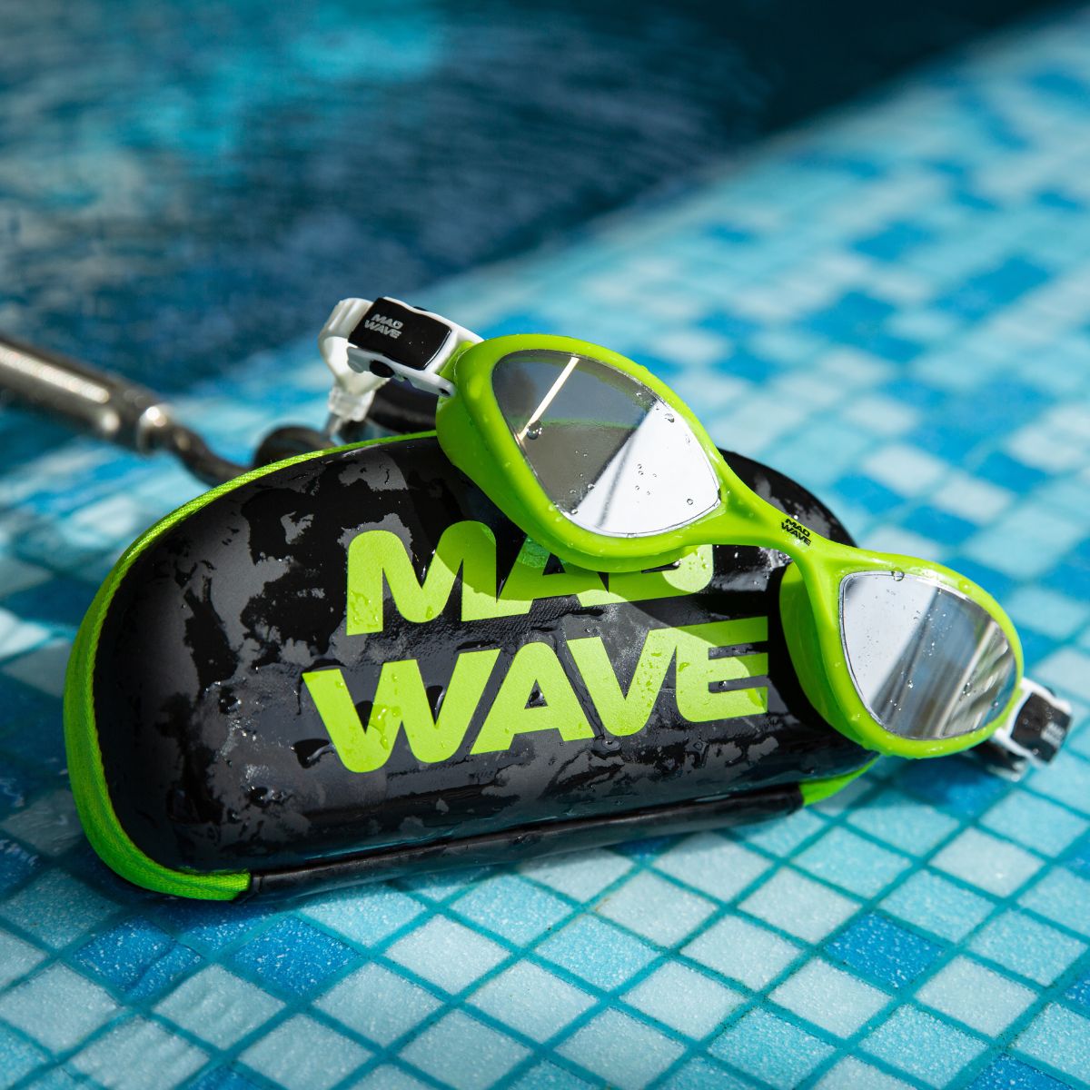 Mad Wave Goggles Case - Green-631298