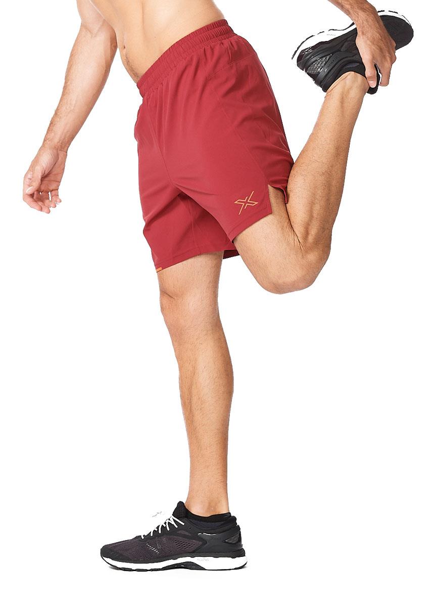 2XU Men's Aero 7-inch Shorts - Rhubarb-553337