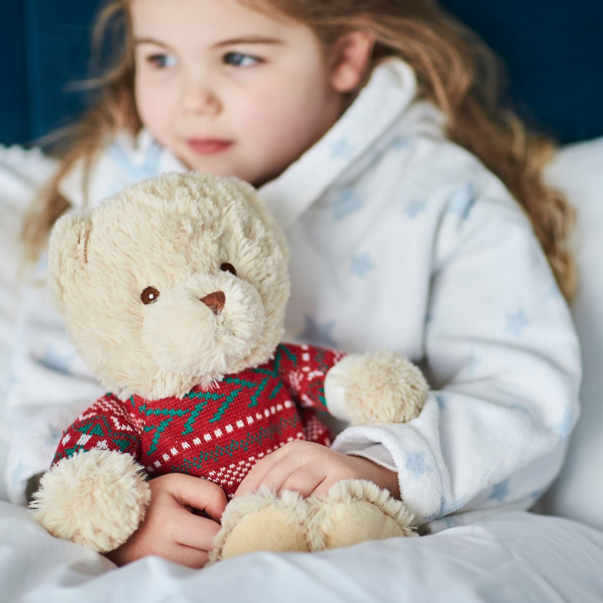 Warmies Microwavable Christmas Jumper Bear - 33 cm-632389