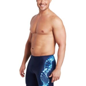 Man wearing Zoggs Heliz Mid Jammer