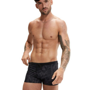 Front view of man wearing Speedo Valmilton Aquashort - Black