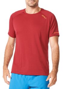 2XU Men's Aero T-Shirt - Rhubarb