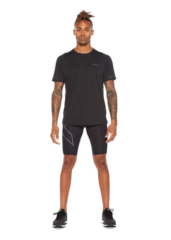 2XU Men's Light Speed Tech Tee - Black - Front view