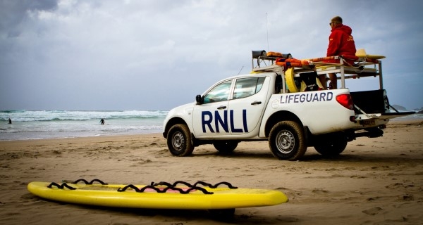 rnli lifeguards