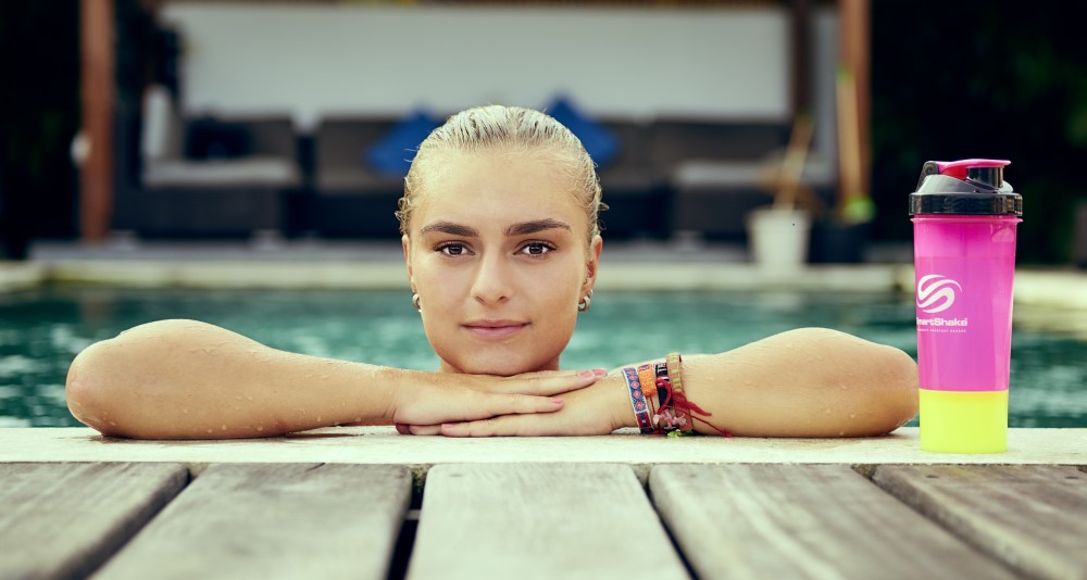swimming water bottles